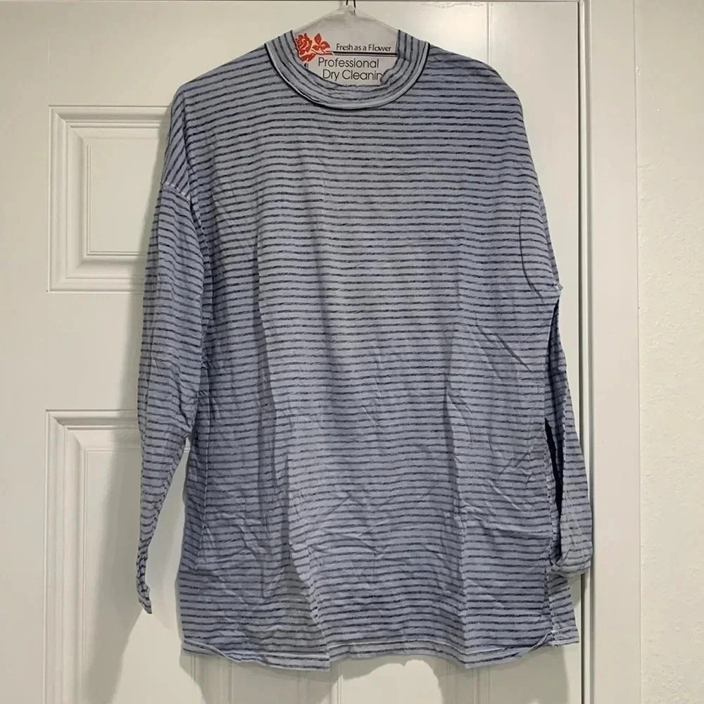 💚 Long sleeve reverse print oversized mock neck